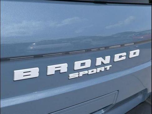 Used 2024 Ford Bronco Sport Outer Banks w/ Tech Package AWD/4WD image 18