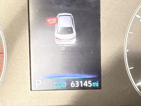Used 2023 Toyota Corolla LE FWD image 16