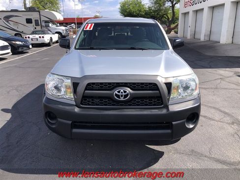 Used 2011 Toyota Tacoma 2WD Double Cab w/ Convenience Pkg image 3