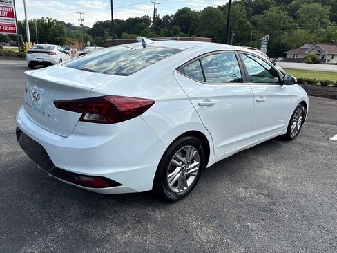 Used 2019 Hyundai Elantra SEL w/ Cargo Package FWD image 5