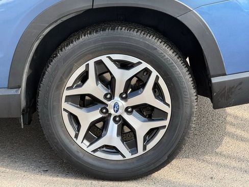 Used 2021 Subaru Forester Premium image 11