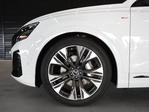 New 2026 Audi Q8 Premium Plus image 4