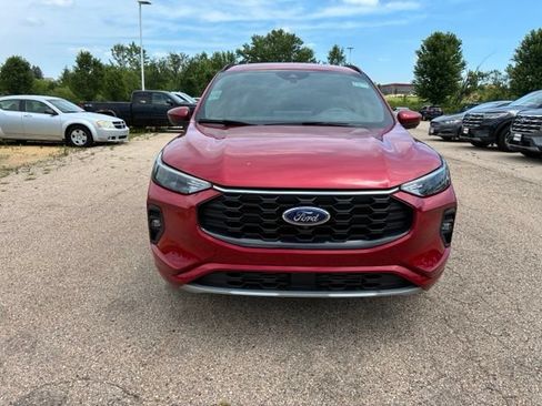 Used 2023 Ford Escape ST-Line Select w/ Tech Pack #2 AWD/4WD image 3