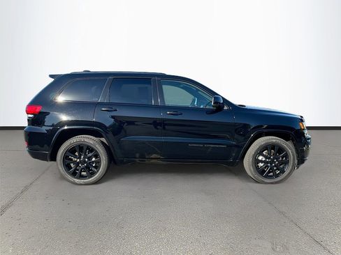 Certified 2019 Jeep Grand Cherokee Altitude image 8