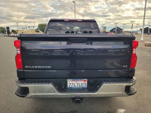 Used 2022 Chevrolet Silverado 1500 LT AWD/4WD image 5