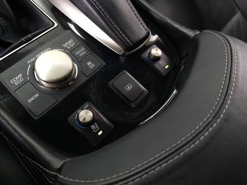 Used 2013 Lexus LS 460 AWD w/ F-Sport Pkg image 29