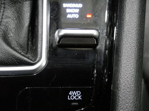 Used 2025 Jeep Compass Limited AWD/4WD image 20