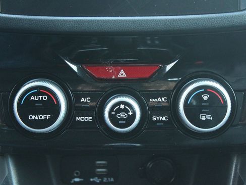 Used 2023 Subaru Forester Limited image 17