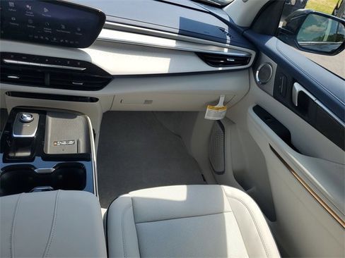 New 2026 Buick Enclave Avenir w/ Super Cruise Package image 28