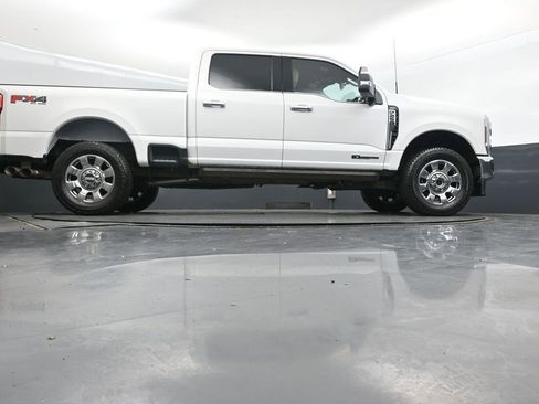 Used 2025 Ford F250 Lariat w/ Lariat Ultimate Package image 43