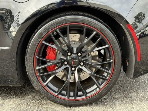 Used 2017 Chevrolet Corvette Z06 image 16