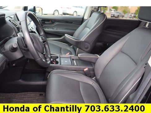 Certified 2025 Honda Odyssey Touring image 25