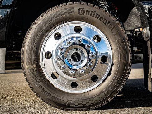 Used 2026 Ford F450 Platinum w/ Platinum Plus Package image 10