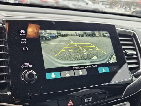 Used 2022 Honda Pilot Touring image 23