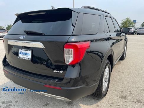 Used 2021 Ford Explorer XLT w/ Equipment Group 202A AWD/4WD image 5