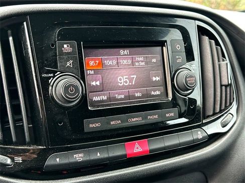 Used 2020 RAM ProMaster City Tradesman image 14