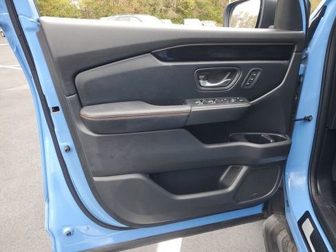 Used 2023 Honda Pilot TrailSport image 39