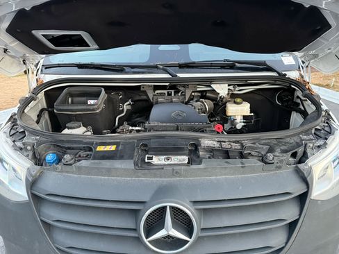 Used 2025 Mercedes-Benz Sprinter 2500 image 29