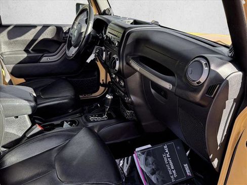 Used 2013 Jeep Wrangler Moab image 18