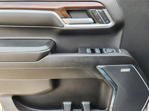 Used 2023 GMC Sierra 1500 SLT w/ SLT Convenience Package image 34