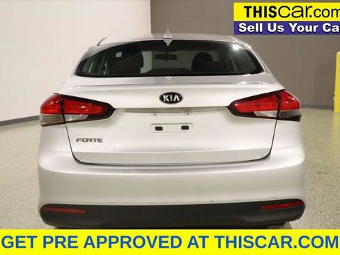 Used 2017 Kia Forte LX FWD image 7