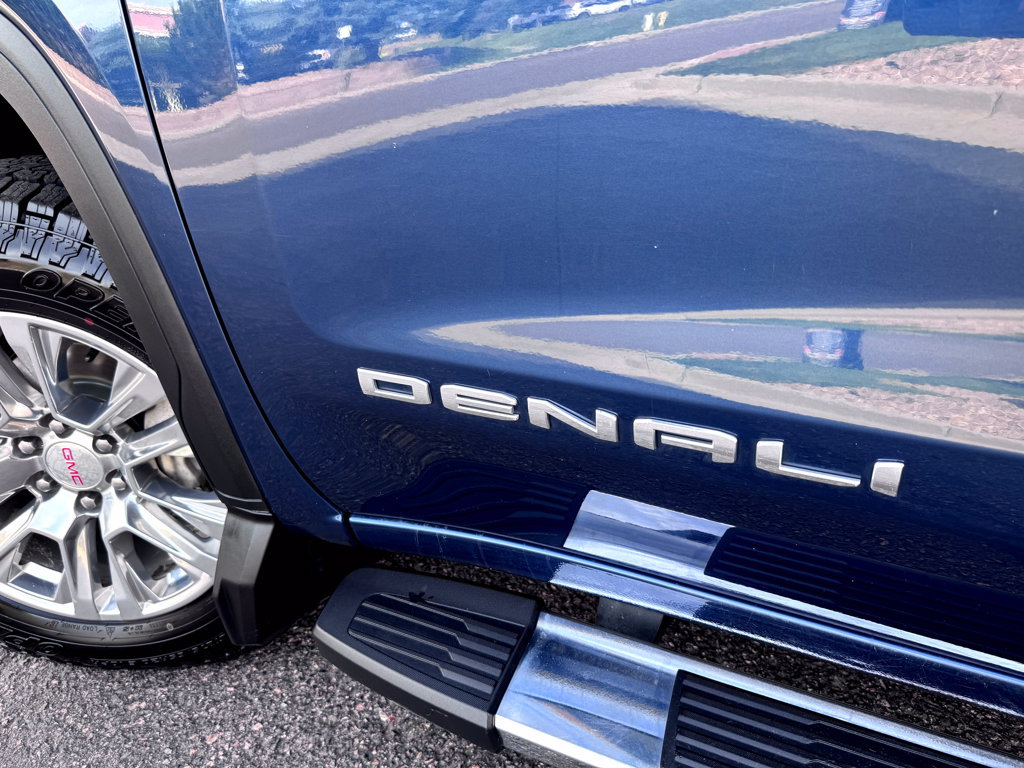 Used 2019 GMC Sierra 1500 Denali w/ Technology Package AWD/4WD image 6