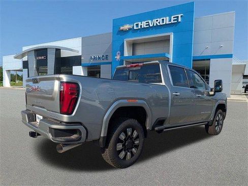 New 2025 GMC Sierra 2500 Denali w/ Denali Reserve Package image 4