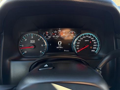 Used 2020 Chevrolet Suburban Premier image 21
