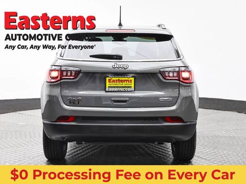 Used 2023 Jeep Compass Latitude w/ Sun and Sound Group AWD/4WD image 6