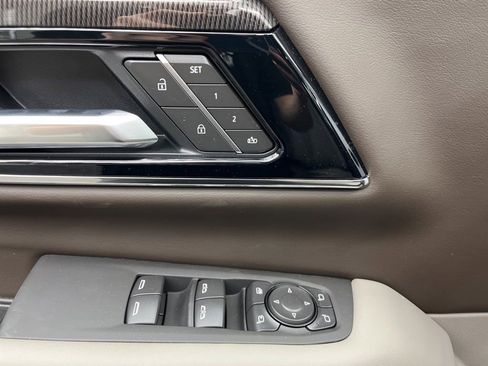 New 2026 GMC Yukon Elevation w/ Elevation Premium Package image 9