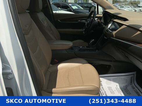 Used 2021 Cadillac XT5 Premium Luxury w/ Platinum Package AWD/4WD image 11