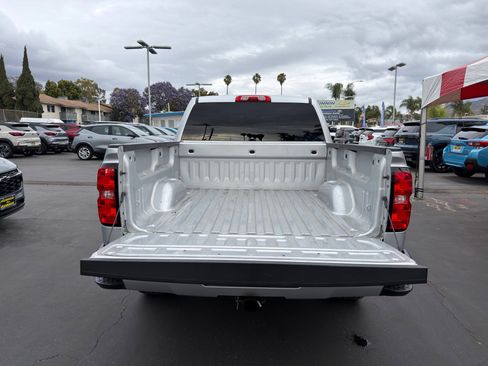 Used 2018 Chevrolet Silverado 1500 Custom w/ Custom Value Package RWD image 17