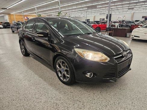 Used 2013 Ford Focus SE FWD image 4