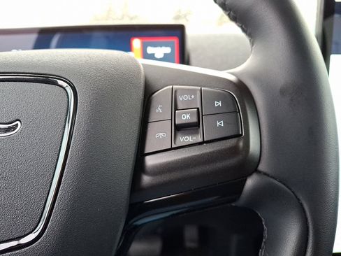 Used 2025 Ford Mustang Mach-E Premium image 23