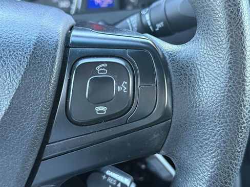 Used 2015 Toyota Camry LE image 27