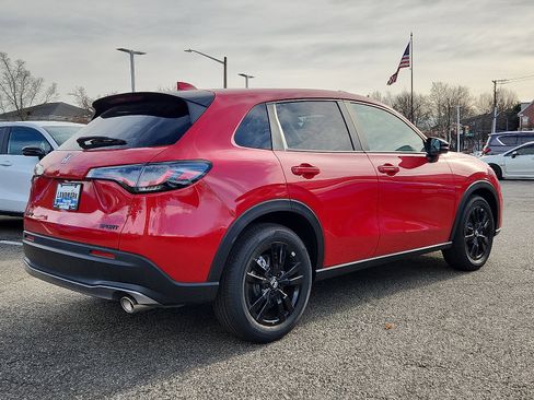 New 2026 Honda HR-V Sport image 3