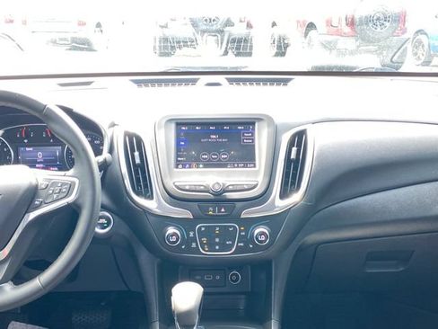 Used 2023 Chevrolet Equinox LT FWD image 25