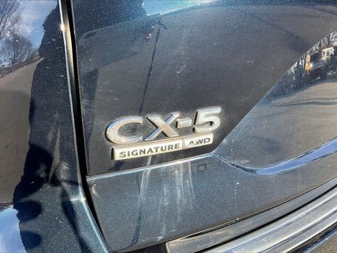 Used 2022 MAZDA CX-5 Signature image 32