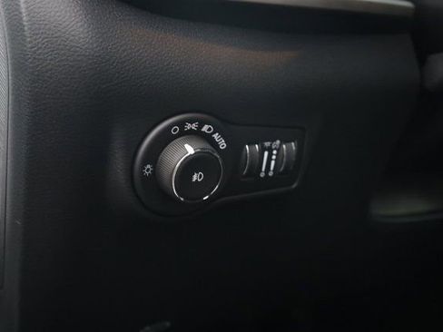 New 2026 Jeep Compass Latitude image 12