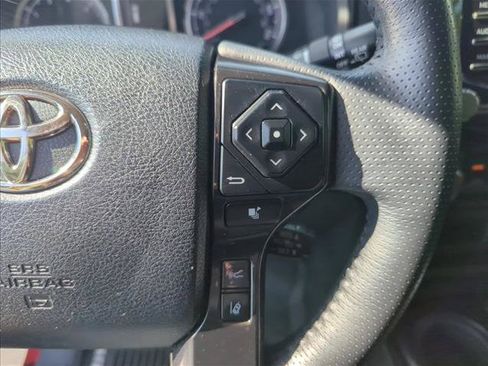 Used 2020 Toyota 4Runner TRD Off-Road Premium w/ Moonroof Package AWD/4WD image 15