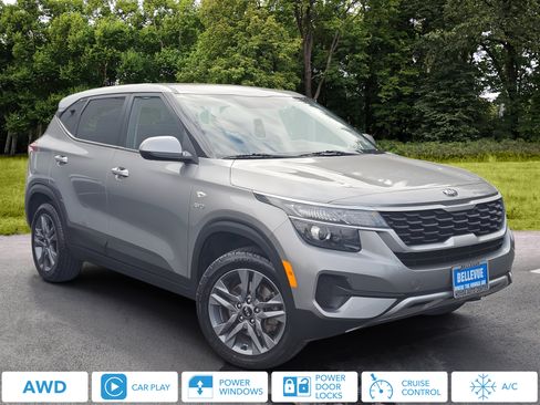 Used 2021 Kia Seltos LX AWD/4WD image 1
