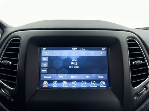 Used 2019 Jeep Compass Sport w/ Tech Group FWD image 21