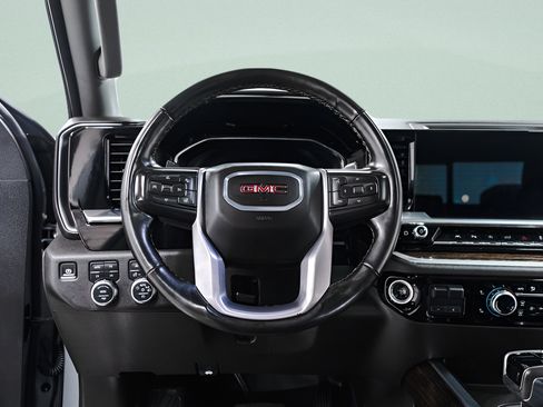 Used 2024 GMC Sierra 1500 Elevation w/ Elevation Premium Package AWD/4WD image 9