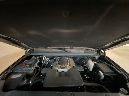 Used 2019 Cadillac Escalade Premium Luxury w/ Escalade Sport Edition image 27