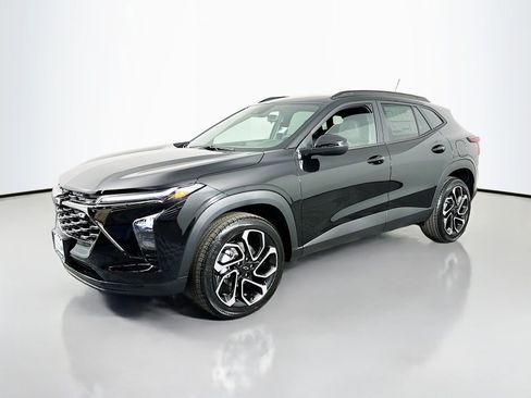 New 2026 Chevrolet Trax RS image 3