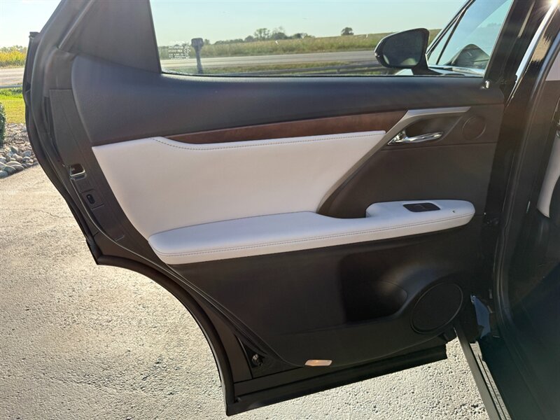Used 2020 Lexus RX 350L FWD w/ Premium Package image 35