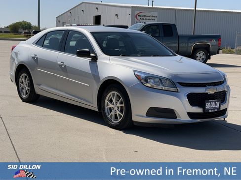 Used 2014 Chevrolet Malibu LS FWD image 2