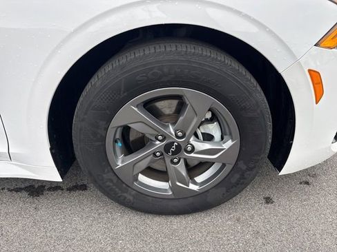 Certified 2024 Kia K5 LXS FWD image 30