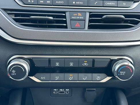 New 2025 Nissan Altima 2.5 SR image 22