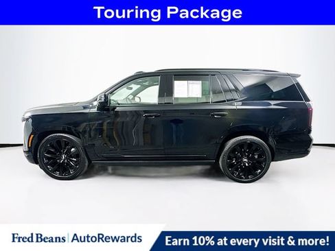 Used 2025 Cadillac Escalade Sport Platinum w/ LPO, ONYX Package AWD/4WD image 5